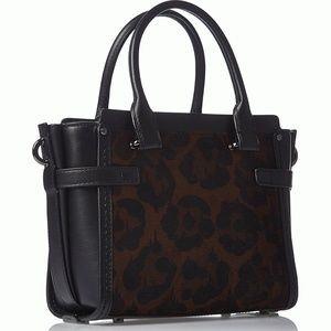 coach swagger 21 black